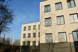 Büro Neubau Bad Homburg: Fassade fertiggestellt • BERNHARD Bauträger